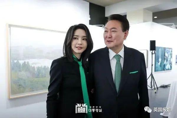 韩国总统岳母被逮捕，倒地威胁服毒自杀？夫人却在外国狂买…