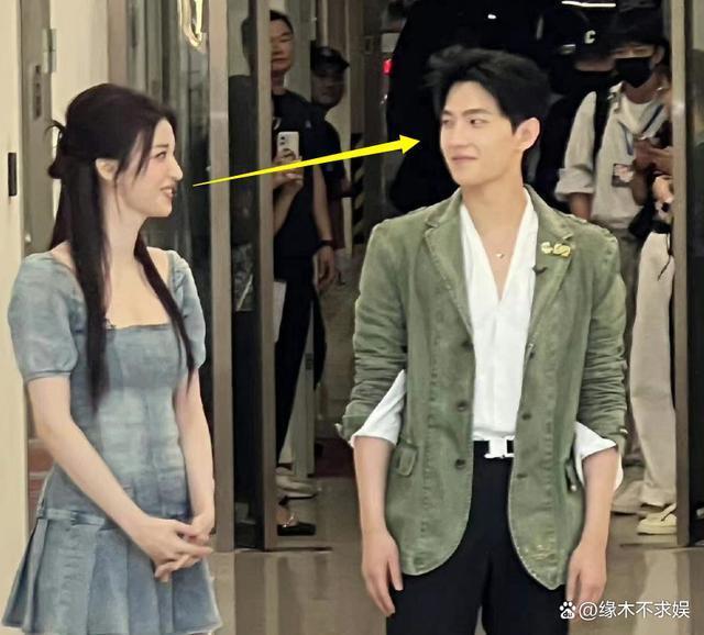 杨洋王楚然综艺首秀，王楚然表情被骂惨，魏大勋全程被忽略