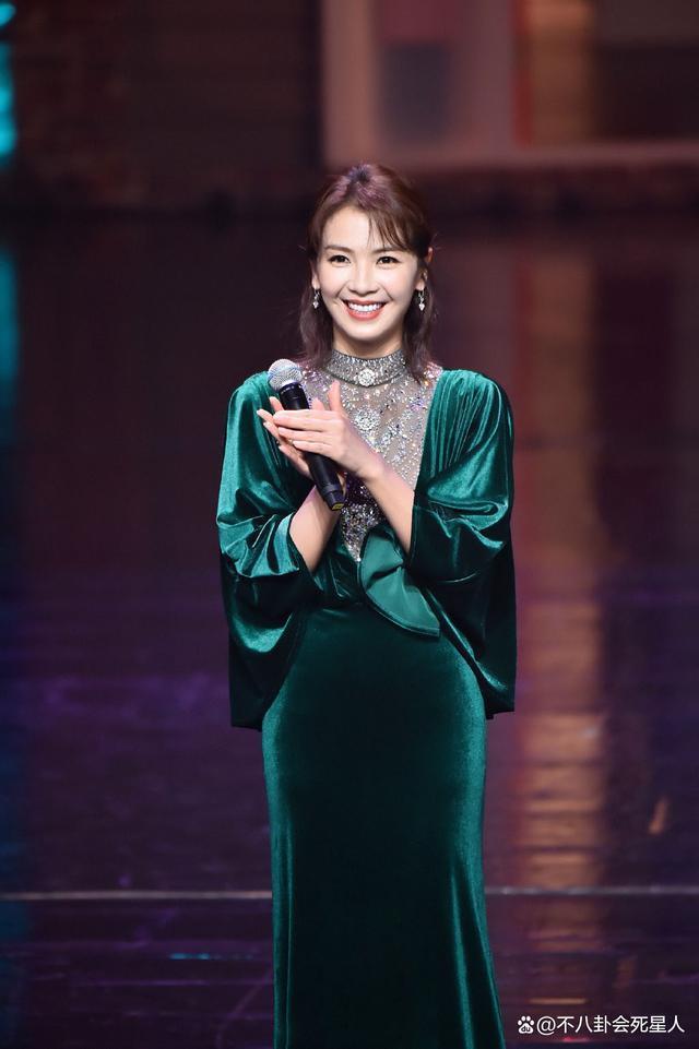 48岁的周迅，45岁的刘涛，同是一线为何口碑天差地别