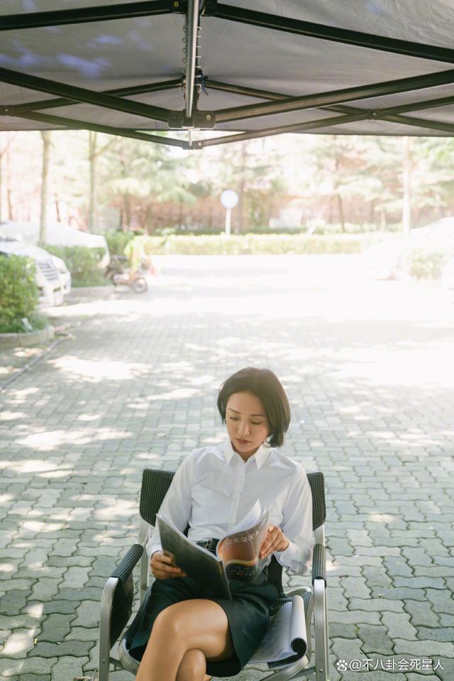 48岁的周迅，45岁的刘涛，同是一线为何口碑天差地别