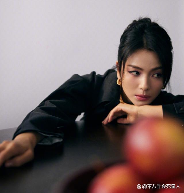 48岁的周迅，45岁的刘涛，同是一线为何口碑天差地别