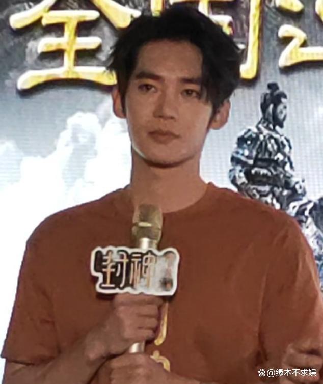 《封神》“姬发”被扒：和女粉撩骚，和85花秘恋