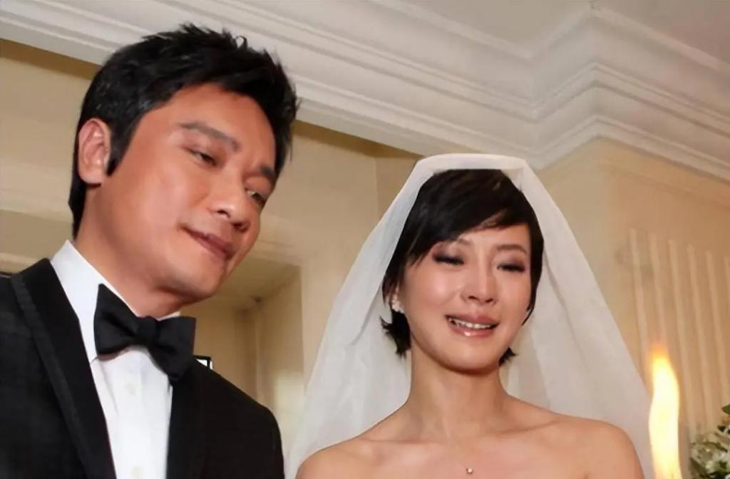 娱乐圈的4对“冷门夫妻”：看似八竿子打不着，太让人意外