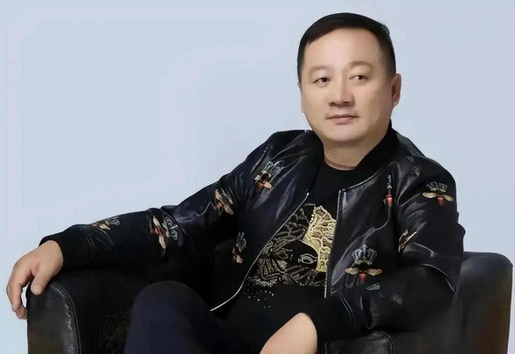 娱乐圈的4对“冷门夫妻”：看似八竿子打不着，太让人意外