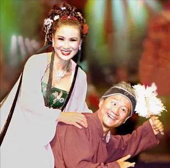 娱乐圈的4对“冷门夫妻”：看似八竿子打不着，太让人意外