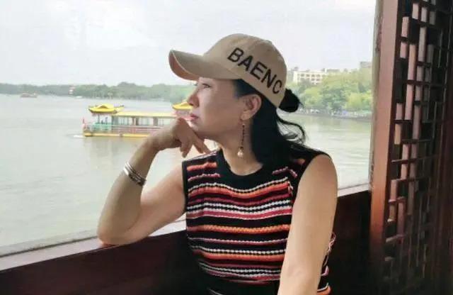 娱乐圈的4对“冷门夫妻”：看似八竿子打不着，太让人意外