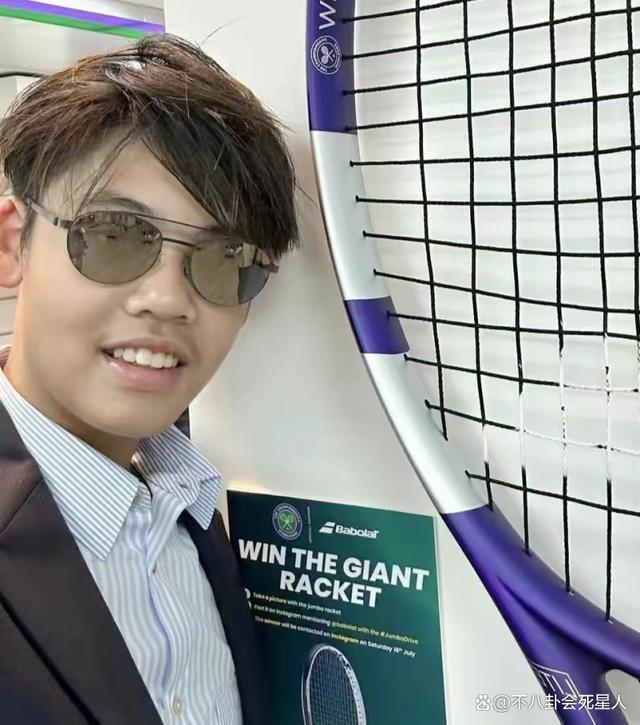 4位港圈超级豪门富三代，保镖随身，个个身家百亿