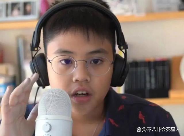 4位港圈超级豪门富三代，保镖随身，个个身家百亿