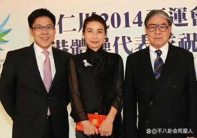 4位港圈超级豪门富三代，保镖随身，个个身家百亿