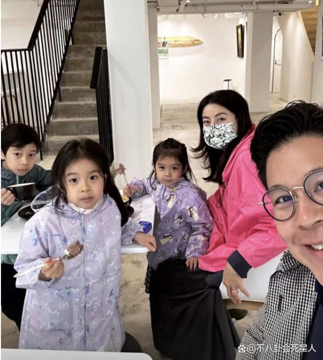 4位港圈超级豪门富三代，保镖随身，个个身家百亿