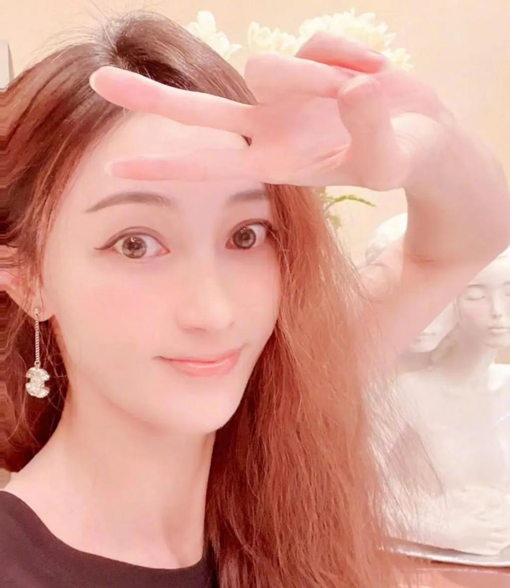 从小三风波到落魄贵妇，姚笛她值得