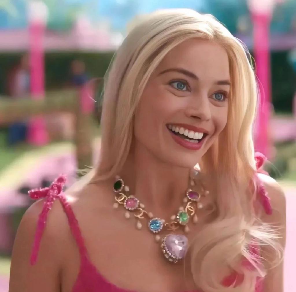 顶级性感大花退圈，全网狂欢