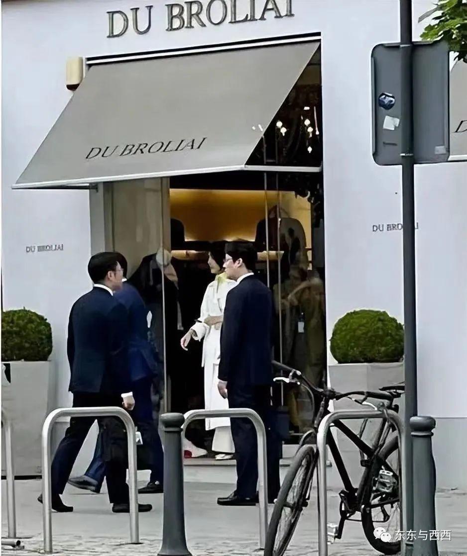 靠情趣酒店发家的韩国总统岳母被抓了，她的能力比女儿更狠