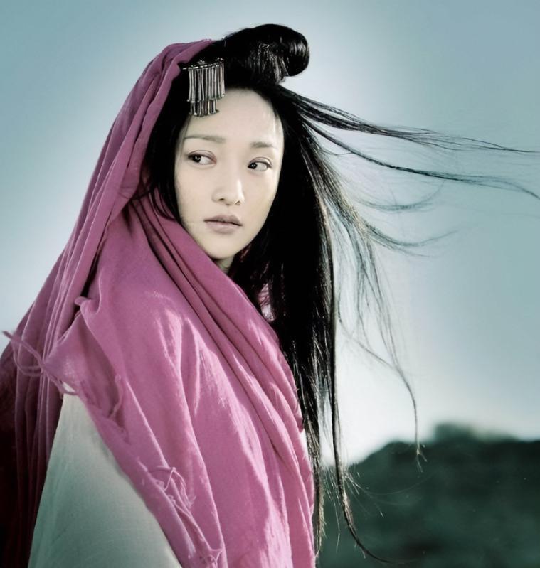 住热搜上的魏大勋，还是输给她