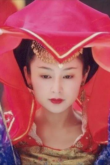 住热搜上的魏大勋，还是输给她