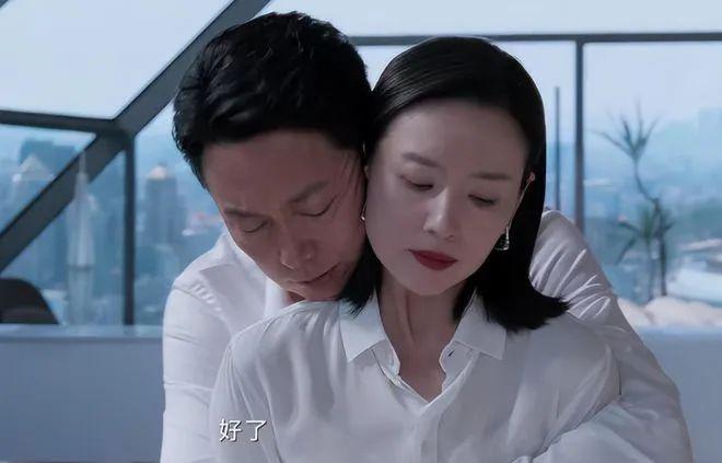 住热搜上的魏大勋，还是输给她