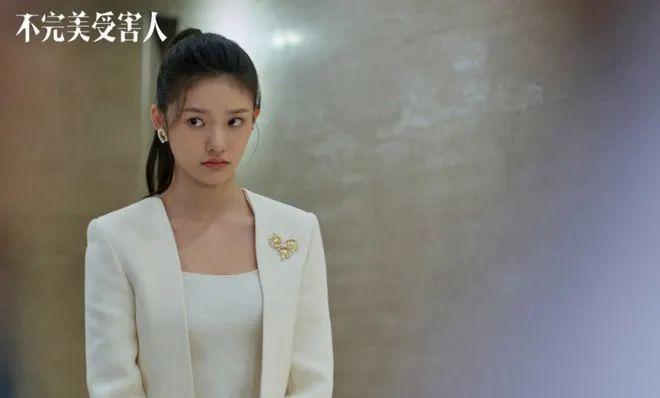 住热搜上的魏大勋，还是输给她