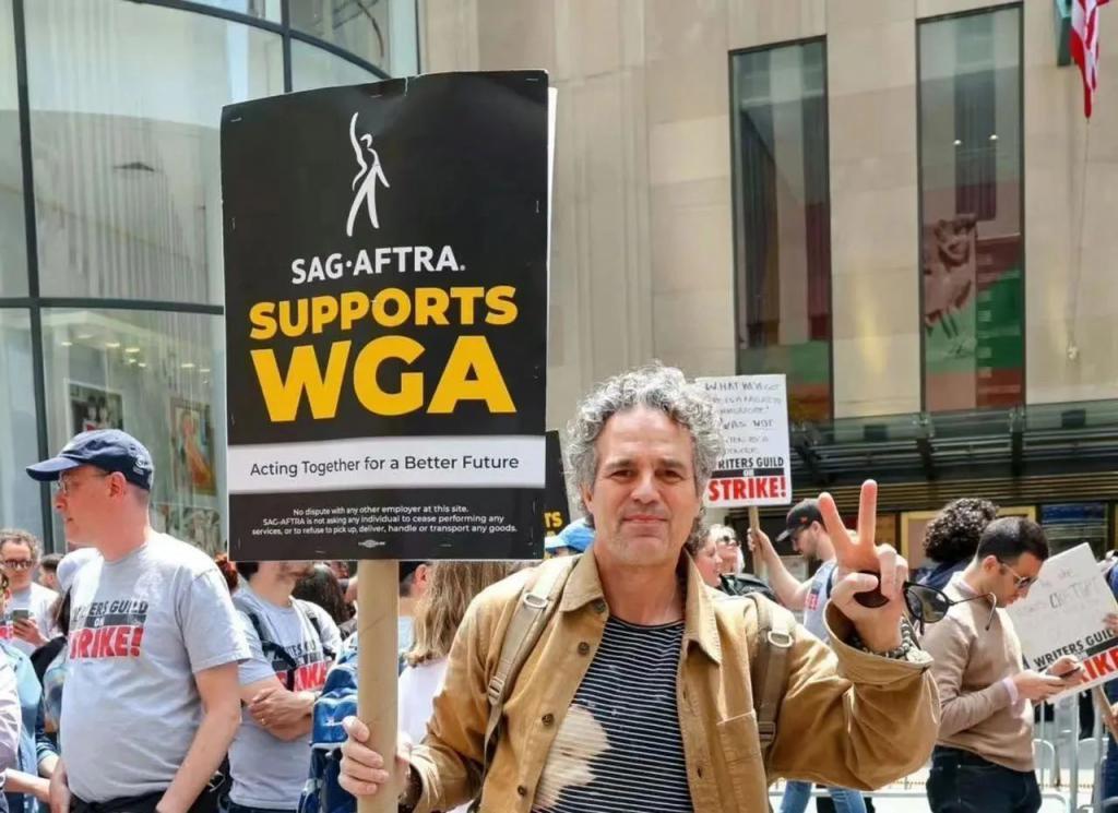 全球顶级明星，集体摆烂了！