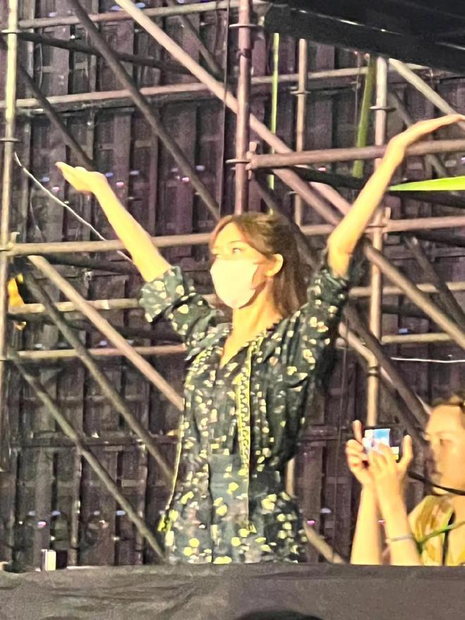 林志玲否认隐退！和经纪人双双改口引争议，内幕遭曝光