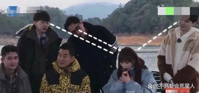 刀郎唱出了娱乐圈仗势欺人的现实，那英汪峰都该脸红