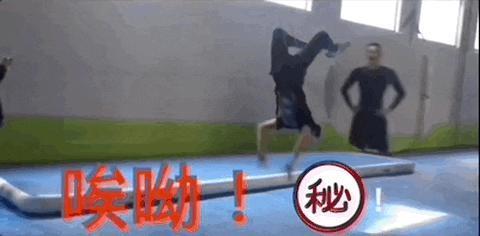 热搜上，存款5位数的男演员