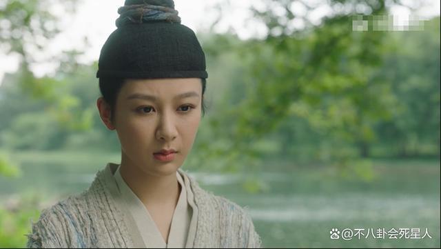 杨紫新剧扮男人眼线睫毛精致，古偶“假男人”消停会儿吧