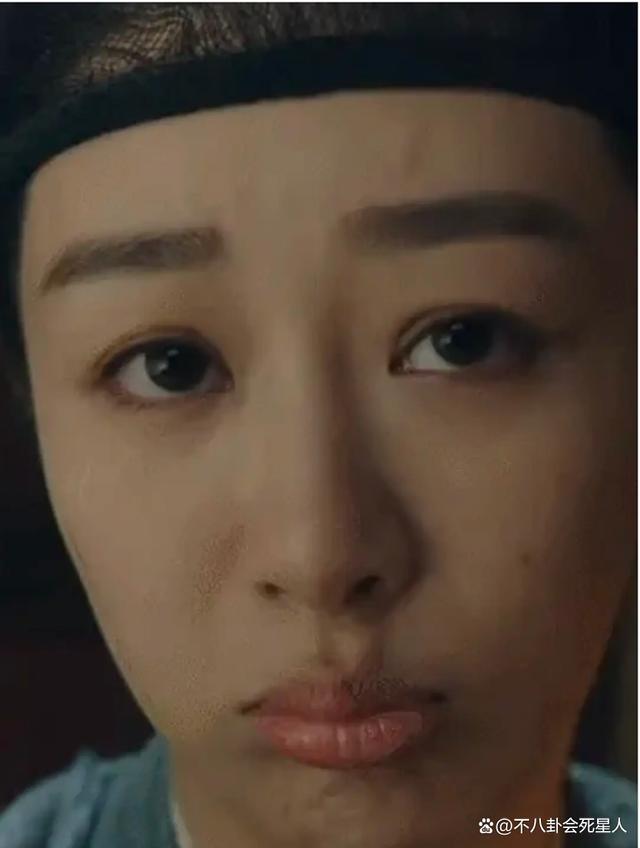 杨紫新剧扮男人眼线睫毛精致，古偶“假男人”消停会儿吧