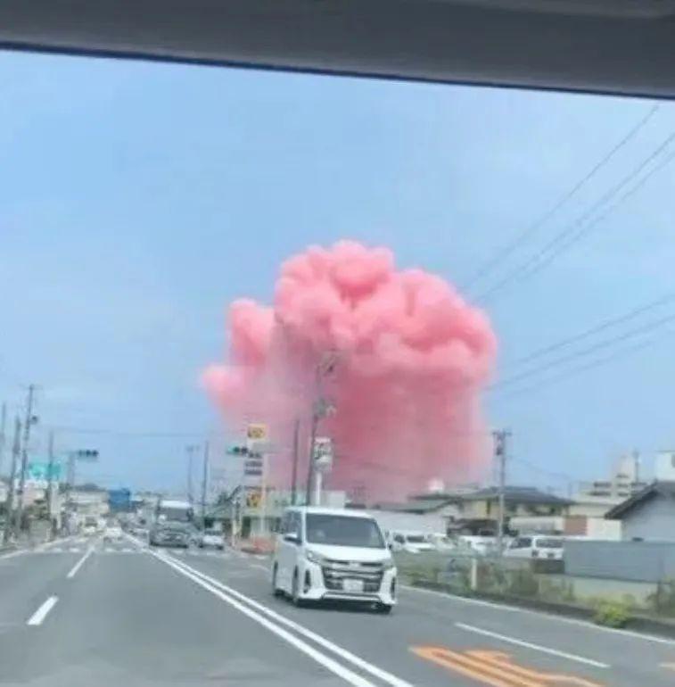 《芭比》还没上映，很多女生已经破产了