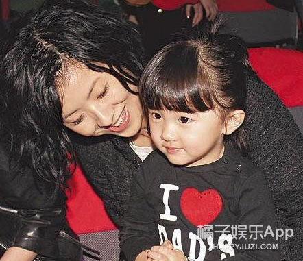 陈奕迅的女儿陈康堤，现在长这样？