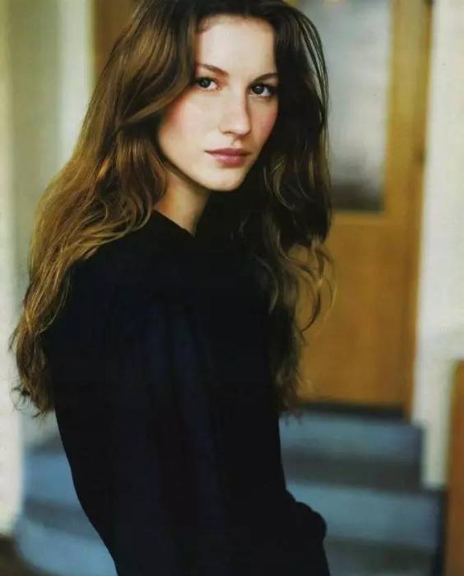 惊呆，他俩在一起了