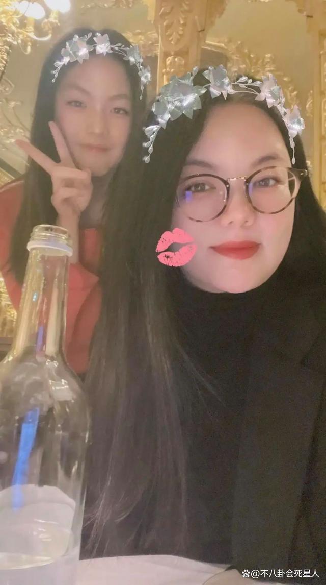 住一晚8万的酒店，47岁两婚两离，单身富婆李湘快乐吗？