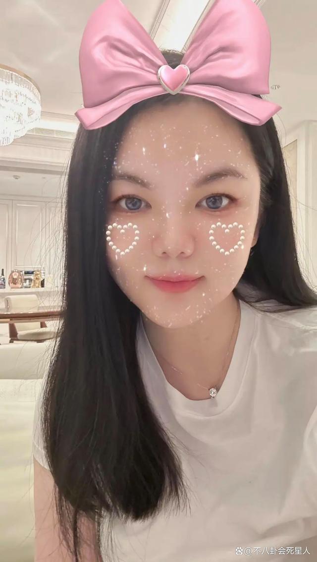住一晚8万的酒店，47岁两婚两离，单身富婆李湘快乐吗？