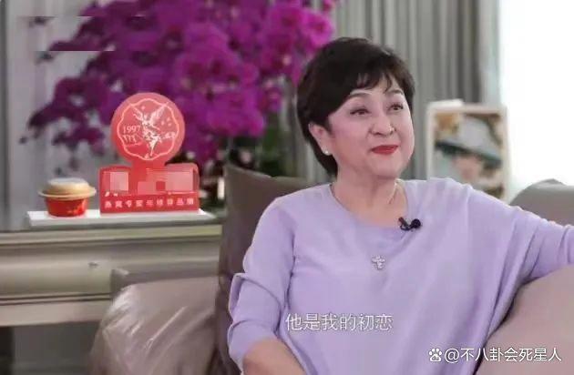 86岁谢贤被曝病危入院，五段情史风流成性，晚年很寂寞