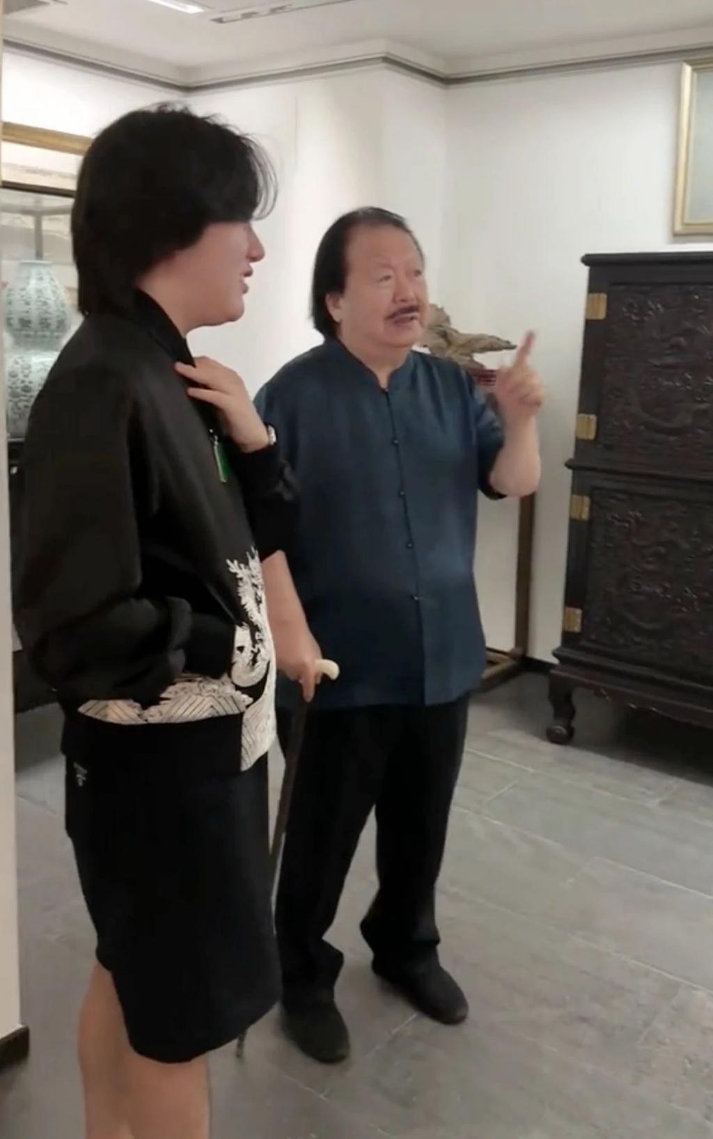 光7月份的资源就完虐明星，求求你别再说自己是网红了