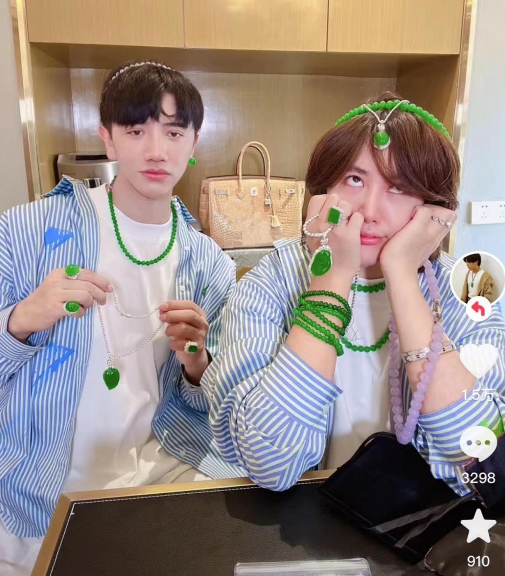 光7月份的资源就完虐明星，求求你别再说自己是网红了