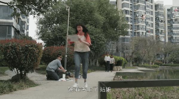 关晓彤，演技炸裂？！央妈出手，果然够稳