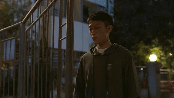 关晓彤，演技炸裂？！央妈出手，果然够稳