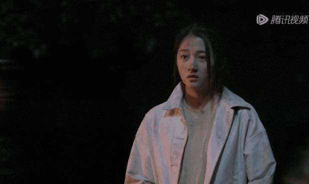 关晓彤，演技炸裂？！央妈出手，果然够稳