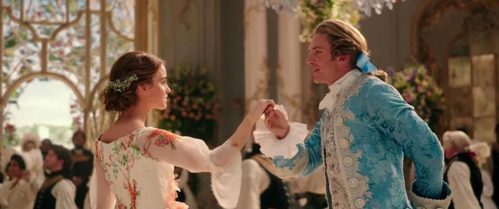 看芭比的,男人都睡着了,女人都感动了,而我哭了……