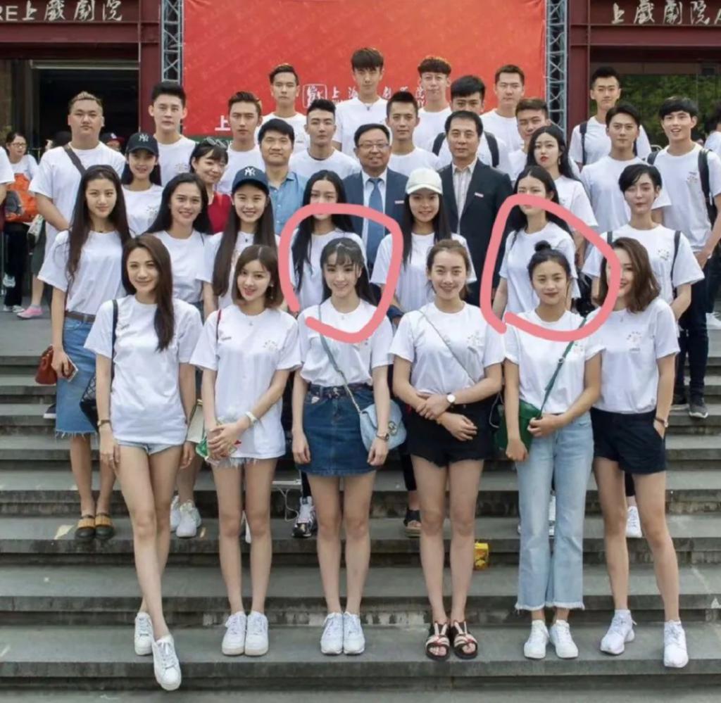 靠脸上热搜？你知道她们多拼吗？