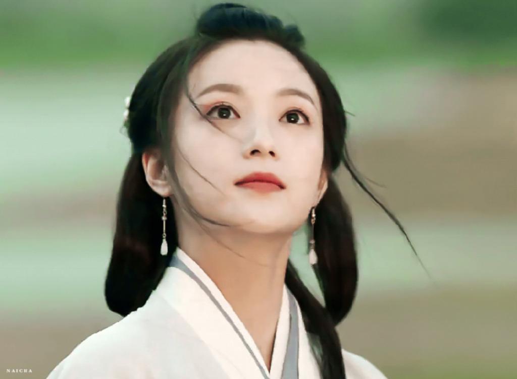 靠脸上热搜？你知道她们多拼吗？