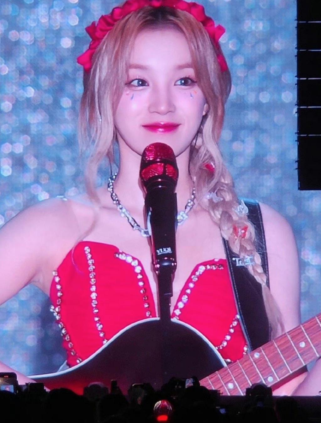 靠脸上热搜？你知道她们多拼吗？