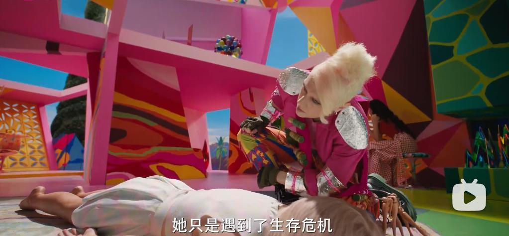 被全球抵制，刷一星，她还是爆了