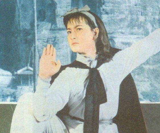 公开离婚!强行扮嫩,又勾搭上已婚男演员?