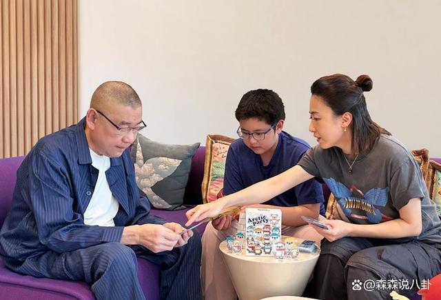 甘比首谈婚姻生活：每天6点多起床，忙到凌晨一两点才睡