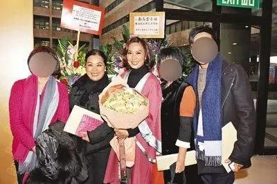 梁洛施与李泽楷复合真还是假？她到底现在过得怎么样？