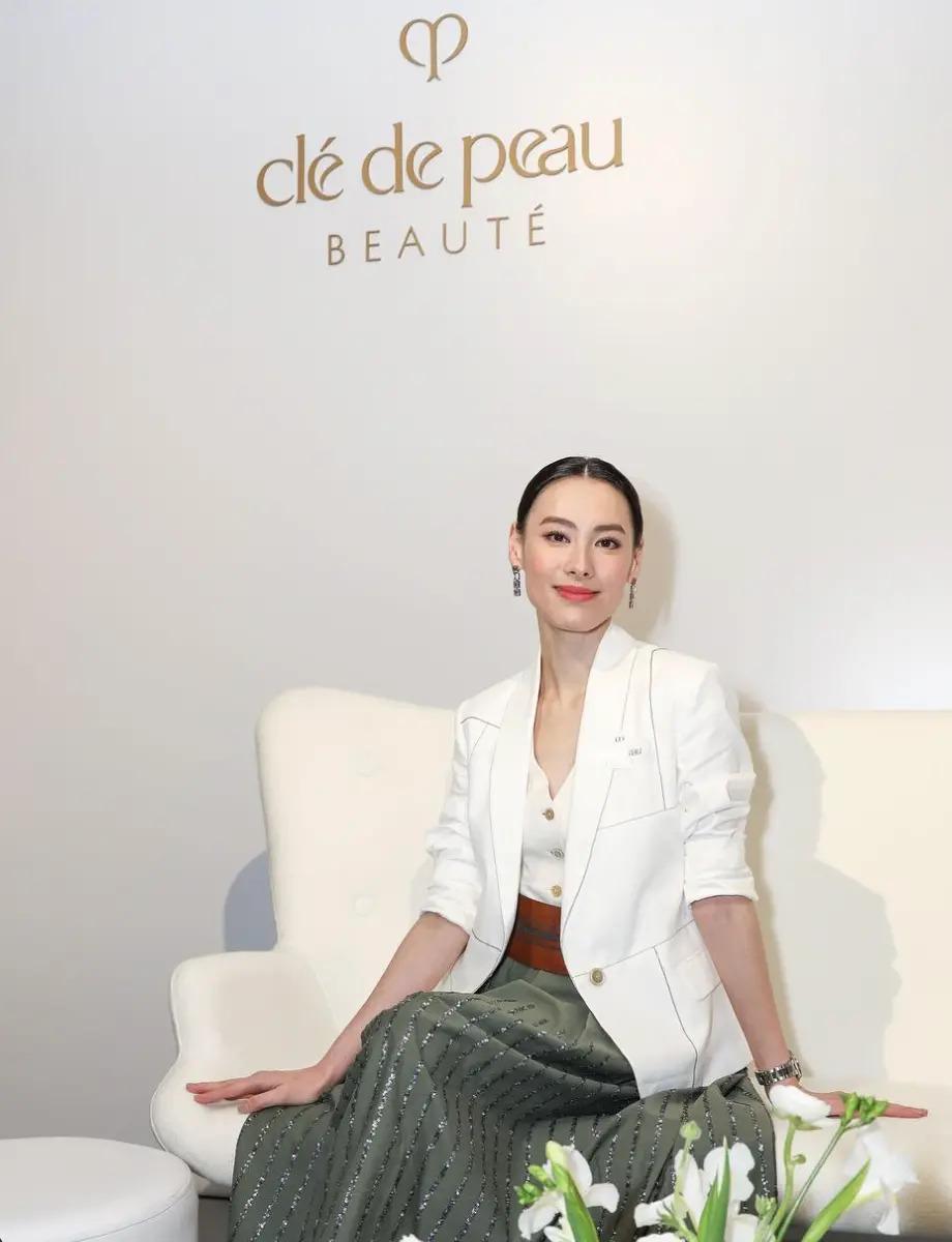 梁洛施与李泽楷复合真还是假？她到底现在过得怎么样？