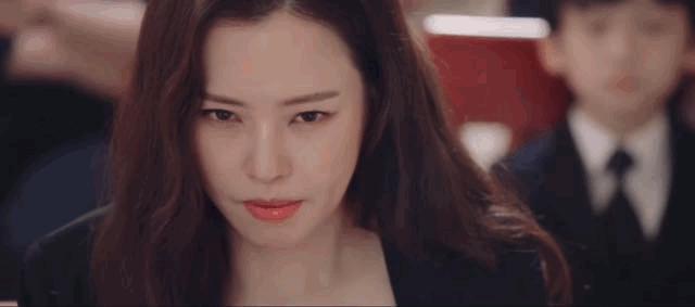 看她们撕逼，太刺激
