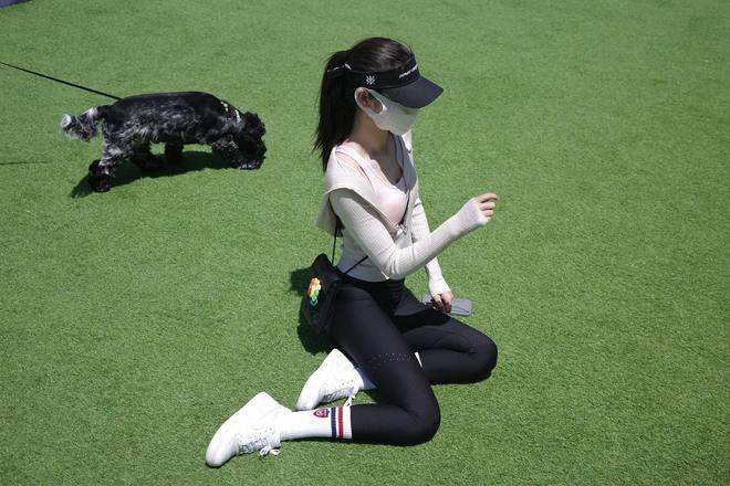 张馨月带3岁格格回爷爷家，林峰爸妈对孙女十分宠爱