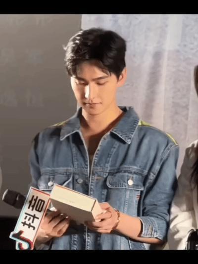 杨洋啊，还是吃了没文化的亏！